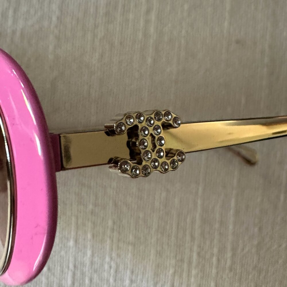 Chanel Oval Sunglasses - Picture 3 of 5
